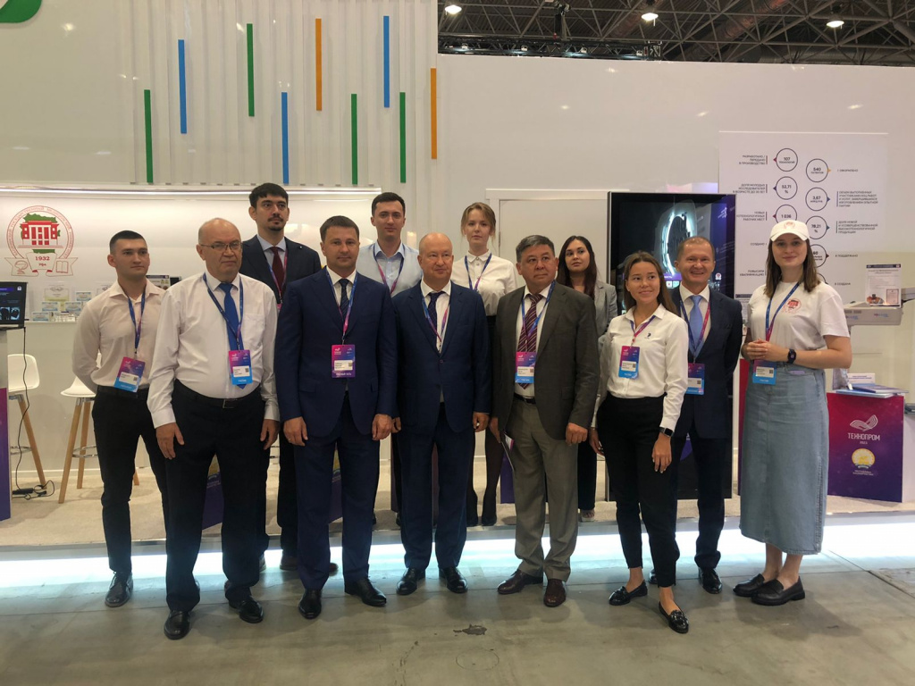 общее фото БГМУ на форуме.jpeg общее фото БГМУ на форуме.jpeg